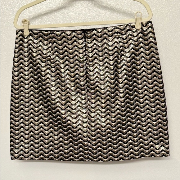 Trina Turk Women’s Blk/Wht/Metallic Zig Zag Chevron Pattern Mini Skirt Sz 10 - Picture 3 of 10